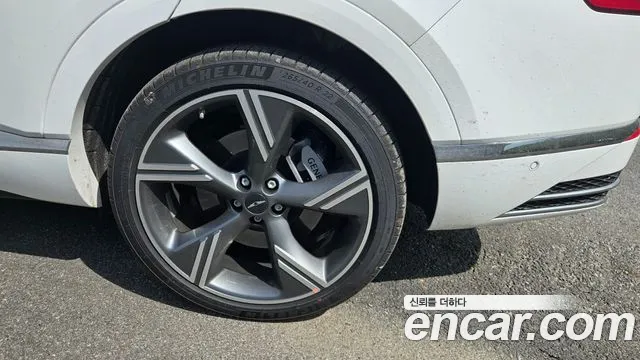Genesis GV80 — Фото автомобиля 12