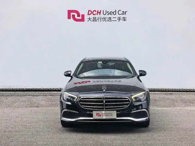 Mercedes-Benz E-Class — Фото автомобиля 2