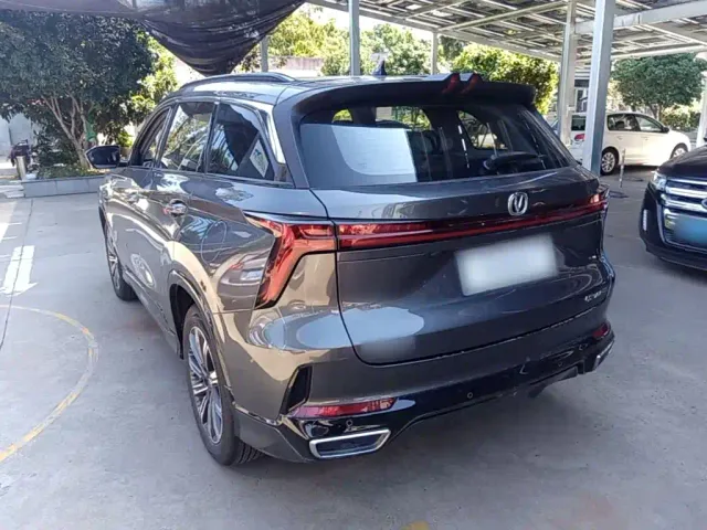 Changan CS75 Plus — Фото автомобиля 4