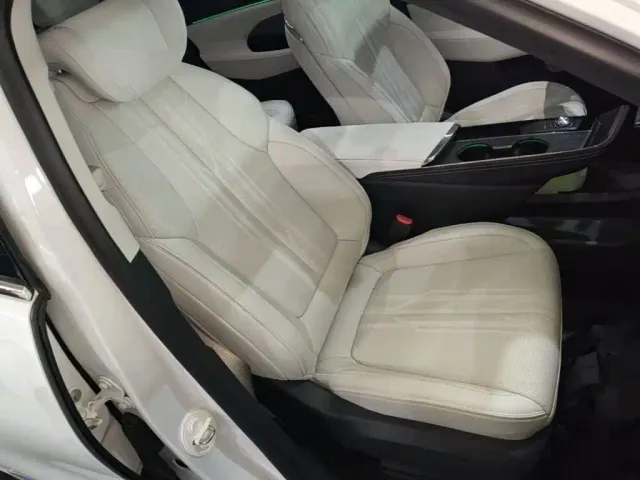 Buick E5 — Фото автомобиля 24