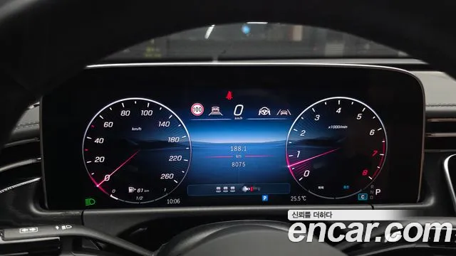 Mercedes-Benz E-Class — Фото автомобиля 5