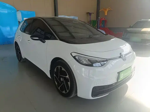 Volkswagen ID.3 — Фото автомобиля 3