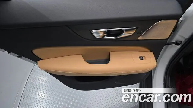 Вольво V60 V60 Cross Country 2 поколение B5 Ultimate AWD — Фото автомобиля 21