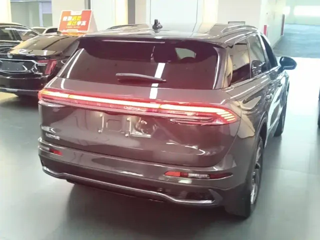 Lincoln Corsair — Фото автомобиля 6