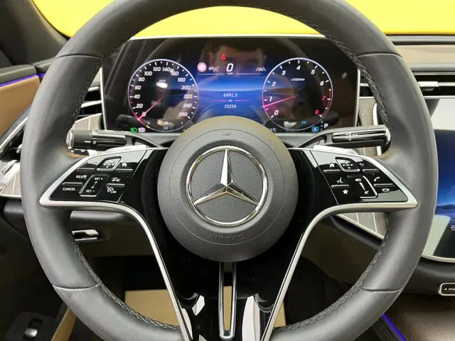Mercedes-Benz E-Class — Фото автомобиля 15