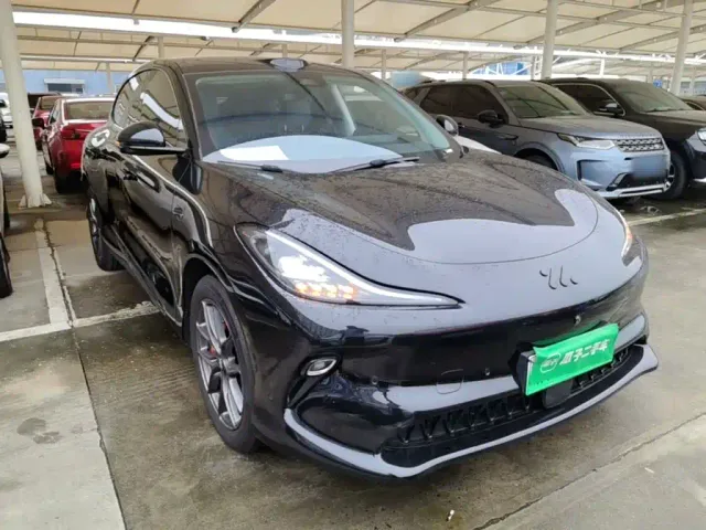 IM Motors LS6 — Фото автомобиля 3