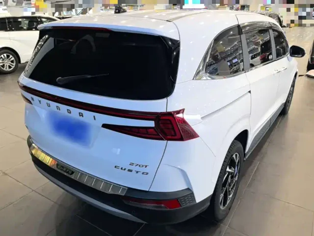 Hyundai Custo — Фото автомобиля 6