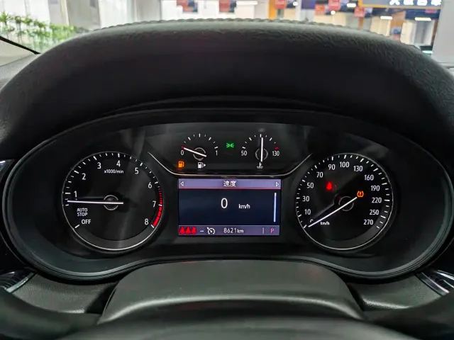 Buick Regal — Фото автомобиля 16