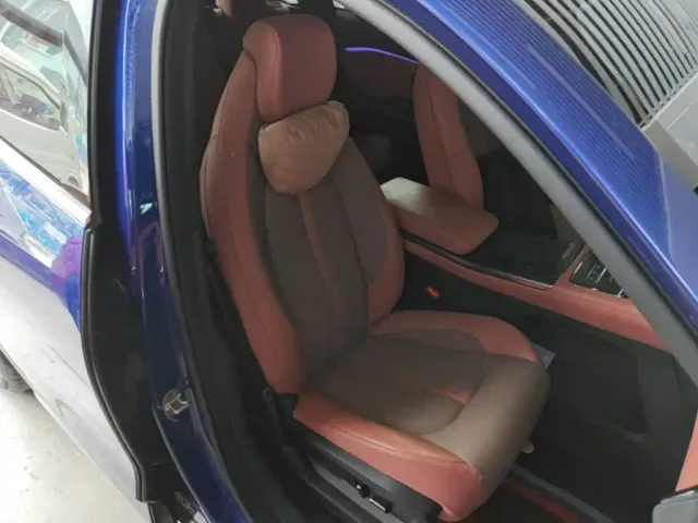 Nio EC6 — Фото автомобиля 24