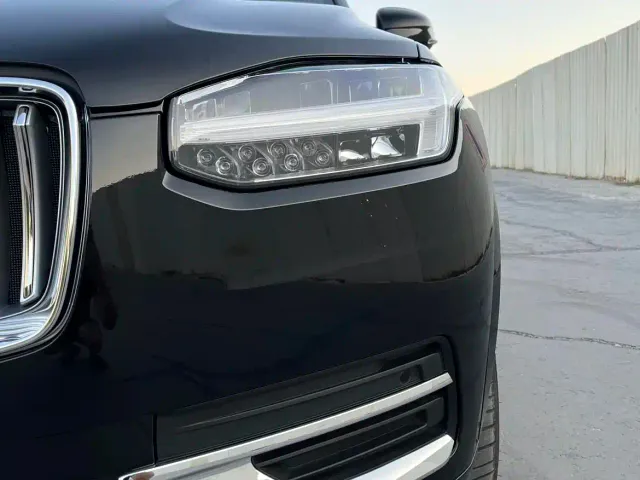 Volvo XC90 — Фото автомобиля 15