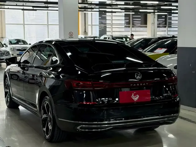 Volkswagen Passat — Фото автомобиля 7