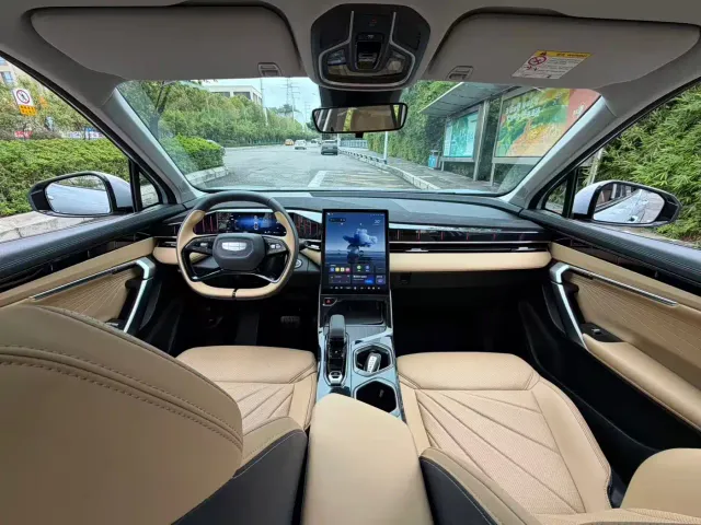 Geely Boyue L — Фото автомобиля 17