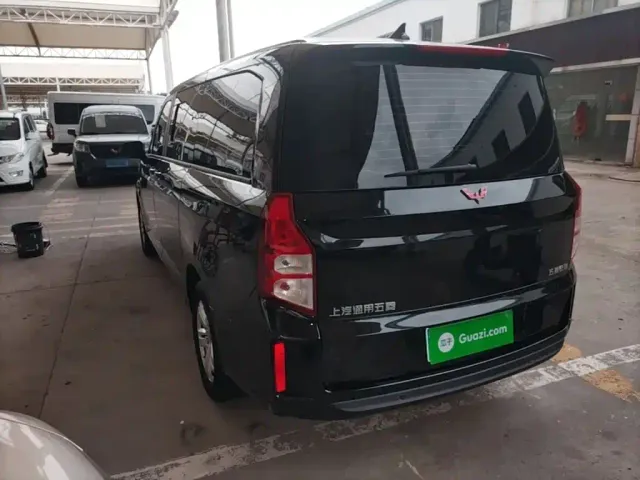 Wuling Zhengcheng — Фото автомобиля 4