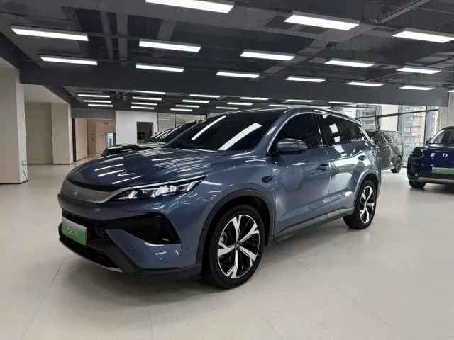 Фотография автомобиля — BYD Song Pro