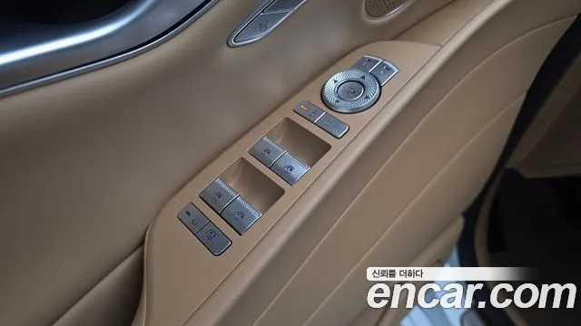 Genesis G80 Бензин 2.5 турбо AWD — Фото автомобиля 25