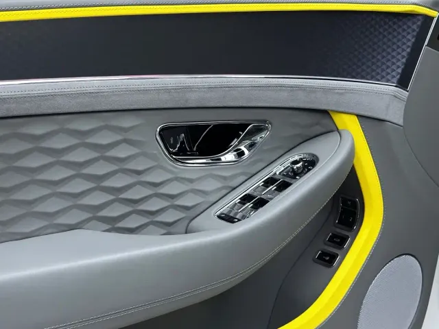 Bentley Continental Plug-in Hybrid — Фото автомобиля 18