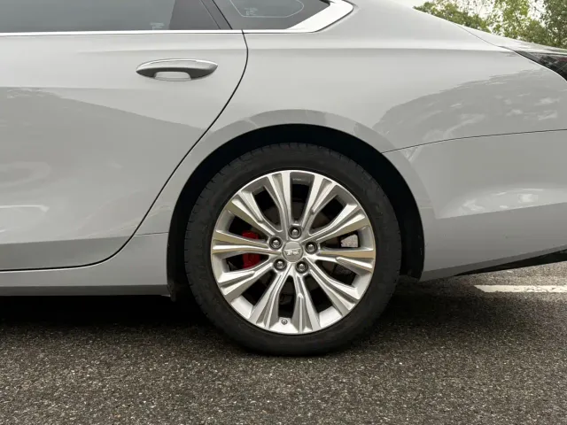 Cadillac CT6 — Фото автомобиля 14