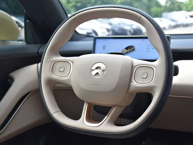 Nio ET5 Touring — Фото автомобиля 13