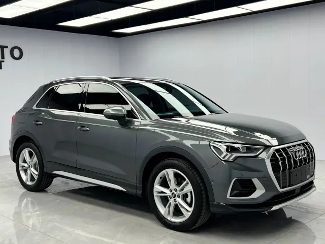 Audi Q3 — Фото автомобиля 3