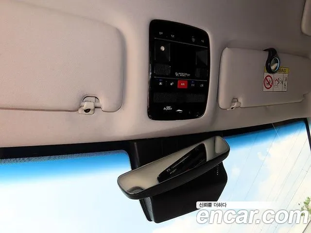 Hyundai Grandeur Grandeur (GN7) 2.5 Бензин 2WD — Фото автомобиля 16