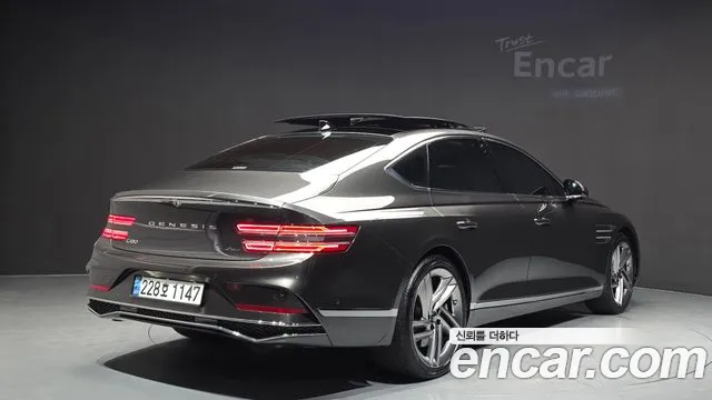 Genesis G80 Бензин 2.5 турбо AWD — Фото автомобиля 2