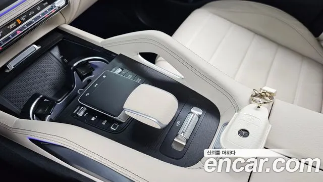 Mercedes-Benz GLE-Class — Фото автомобиля 14