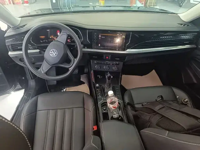 Volkswagen Passat — Фото автомобиля 9