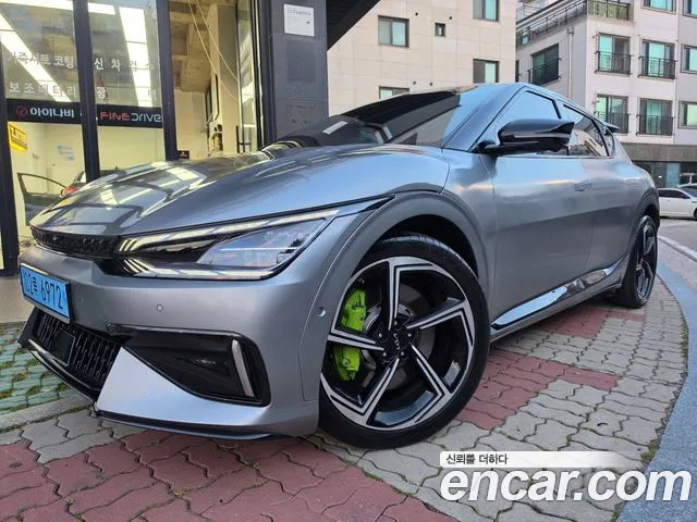 Kia EV6 — Фото автомобиля 4