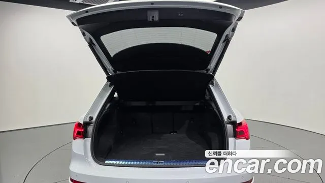 Audi Q3 35 TDI quattro Premium — Фото автомобиля 20