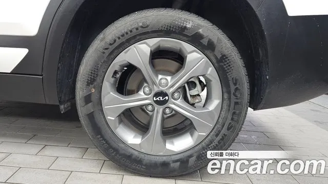 Kia Seltos — Фото автомобиля 5