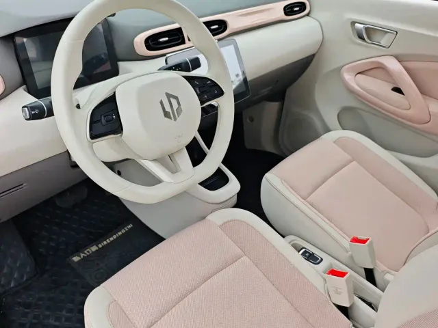 Leapmotor T03 — Фото автомобиля 10