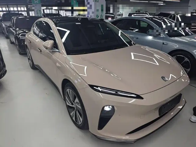 Nio ET5 — Фото автомобиля 3