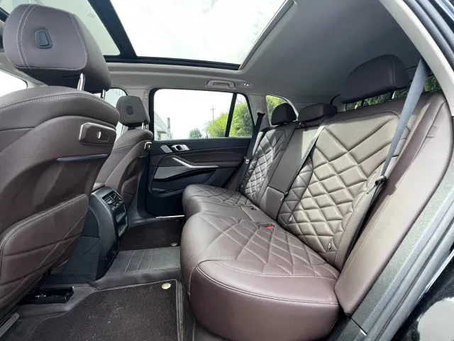 BMW X5 — Фото автомобиля 9