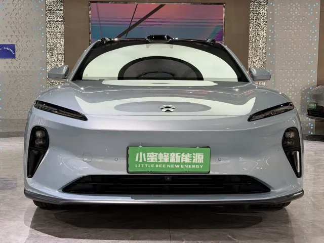Nio ET5 Touring — Фото автомобиля 2