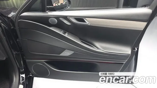 Genesis G80 Бензин 2.5 турбо AWD — Фото автомобиля 22