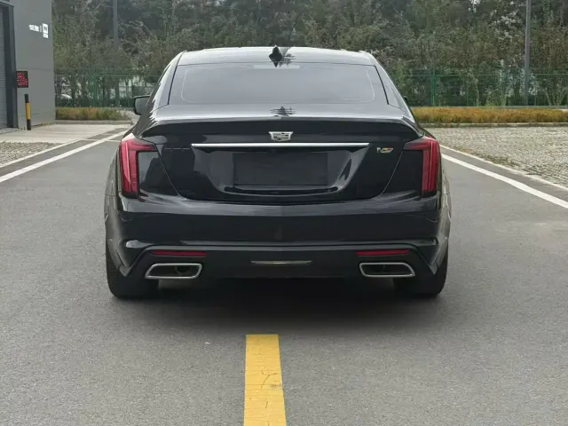 Cadillac CT5 — Фото автомобиля 5