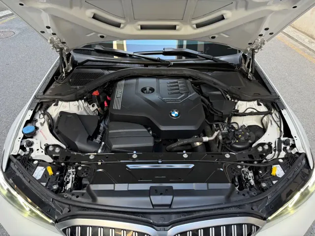 BMW 3 Series — Фото автомобиля 25