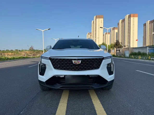 Cadillac XT4 — Фото автомобиля 2