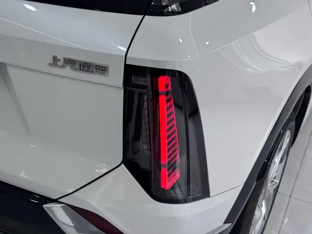 Cadillac Optiq — Фото автомобиля 7