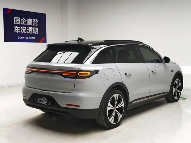 Leapmotor C11 — Фото автомобиля 4