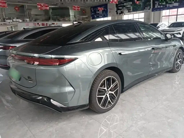 BYD Han L — Фото автомобиля 6