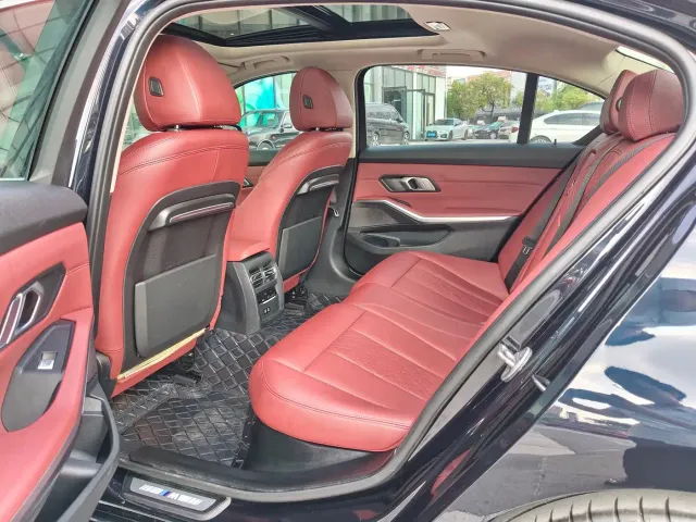 BMW 3 Series — Фото автомобиля 17