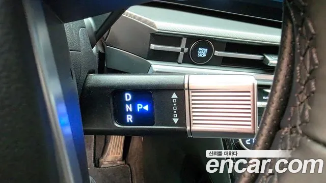 Hyundai Santa Fe — Фото автомобиля 12