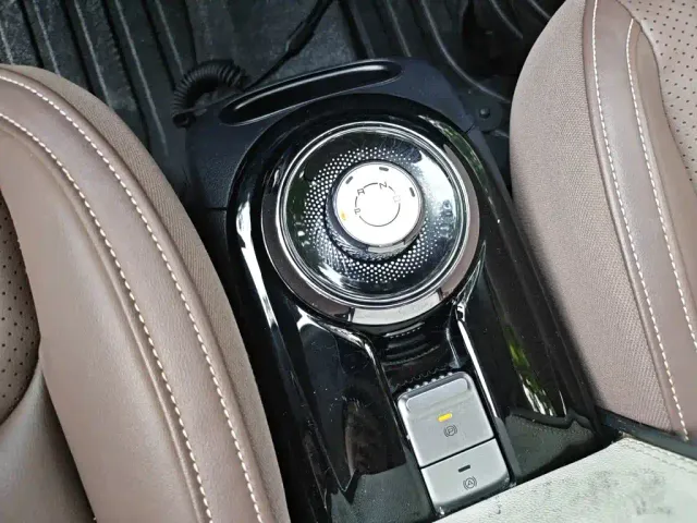 Wuling Bingo — Фото автомобиля 10
