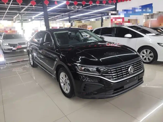 Volkswagen Passat — Фото автомобиля 3