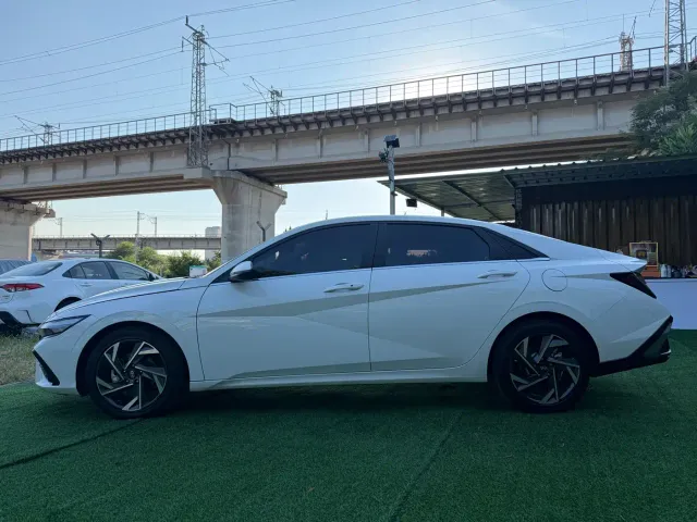 Hyundai Elantra — Фото автомобиля 7