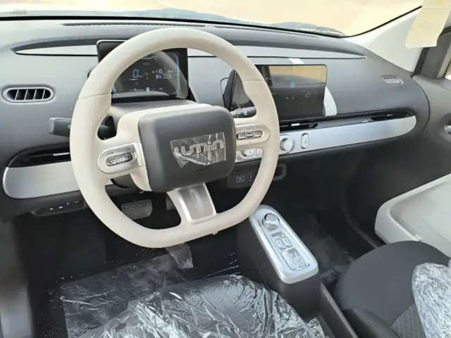 Changan Lumin — Фото автомобиля 9