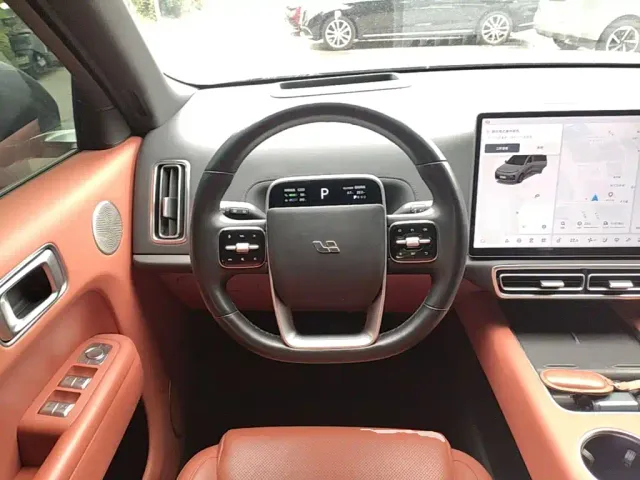 Li Auto L8 — Фото автомобиля 6
