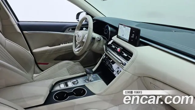 Genesis G70 New — Фото автомобиля 25