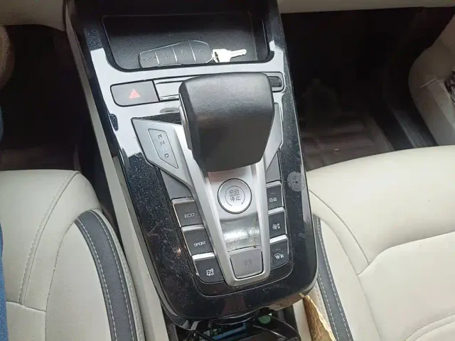 BYD Yuan Pro — Фото автомобиля 6